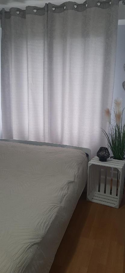 Flowers Apartament Apartment Пила Екстериор снимка